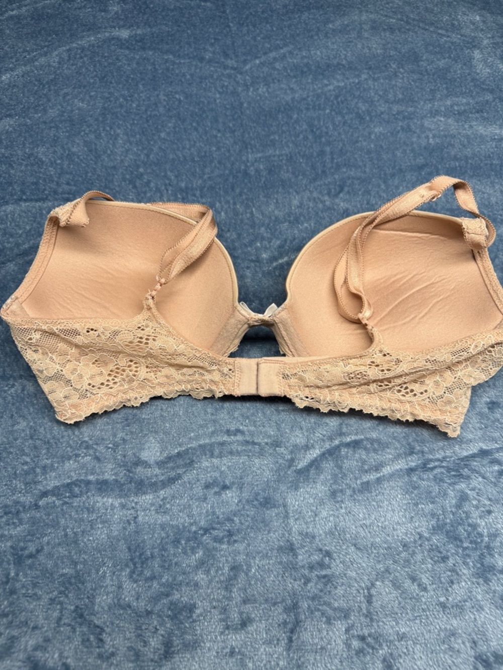Victoria's Secret Beige Lace-Trim Demi Push-Up Bra - Picture 3 of 4